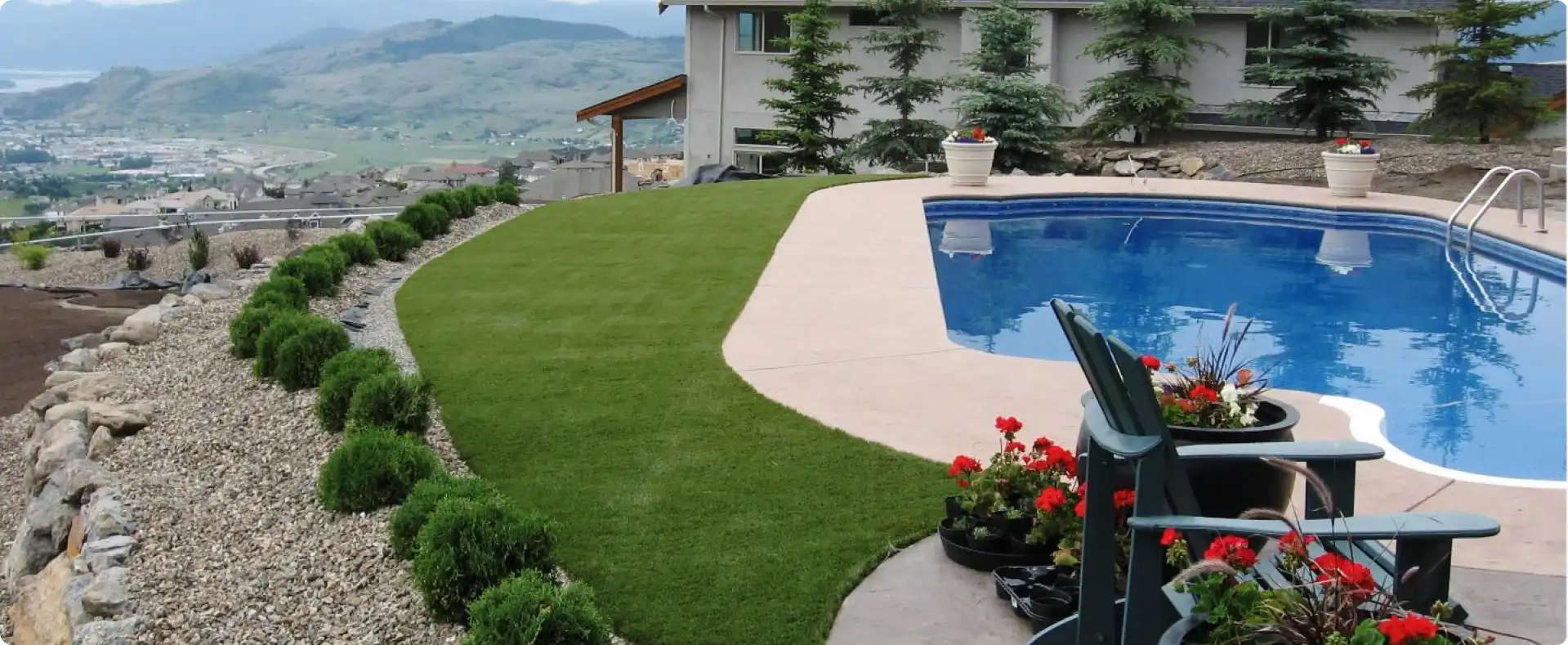 artificial grass lawn near pool